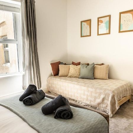 Central Plymouth Georgian Apartment - Sleeps 5 - Private Parking - By Habita Property Extérieur photo