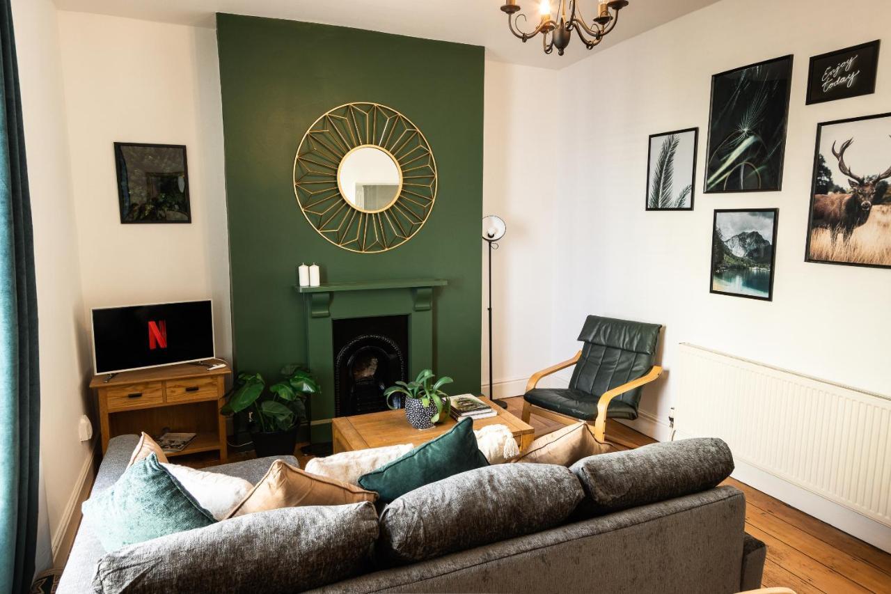 Central Plymouth Georgian Apartment - Sleeps 5 - Private Parking - By Habita Property Extérieur photo