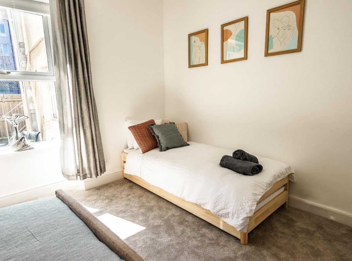 Central Plymouth Georgian Apartment - Sleeps 5 - Private Parking - By Habita Property Extérieur photo